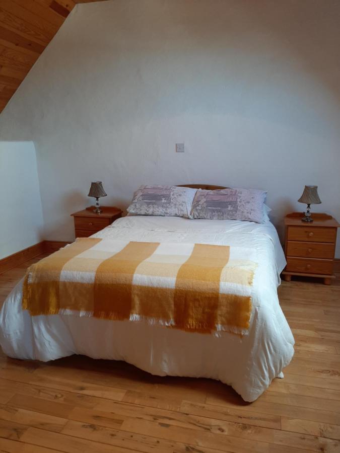 Traditional Cosy Cottage With Beautiful Views Westport Bagian luar foto